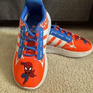 Little Boys Adidas Marvel Superhero Spider-Man Shoes